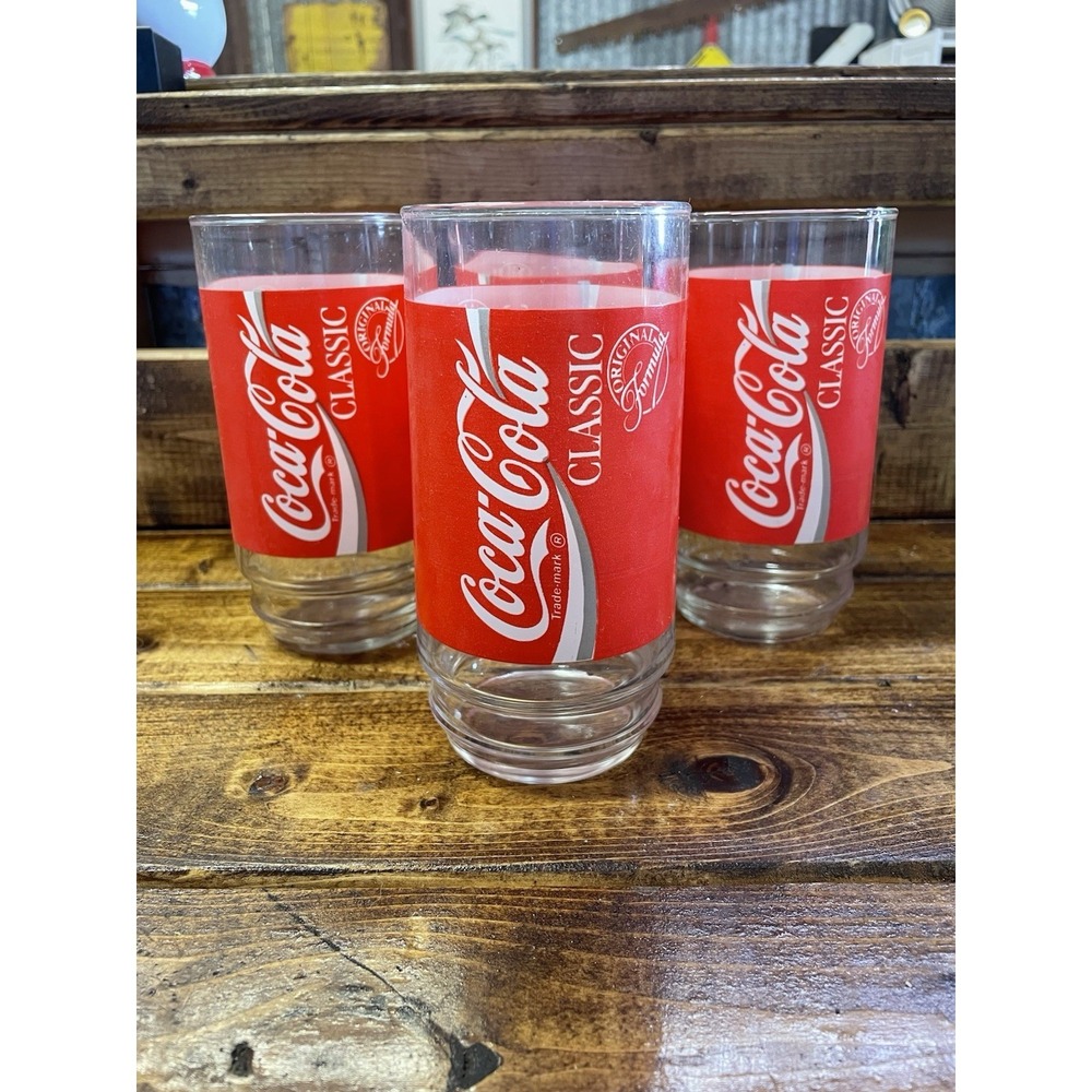 Coca-Cola Classic Glass Drinking Cup W/Red Labe Set Of‎ 4
